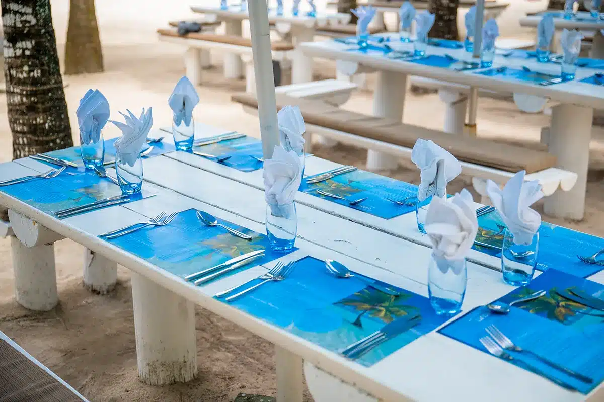 Mauritius Dinnertische am Strand