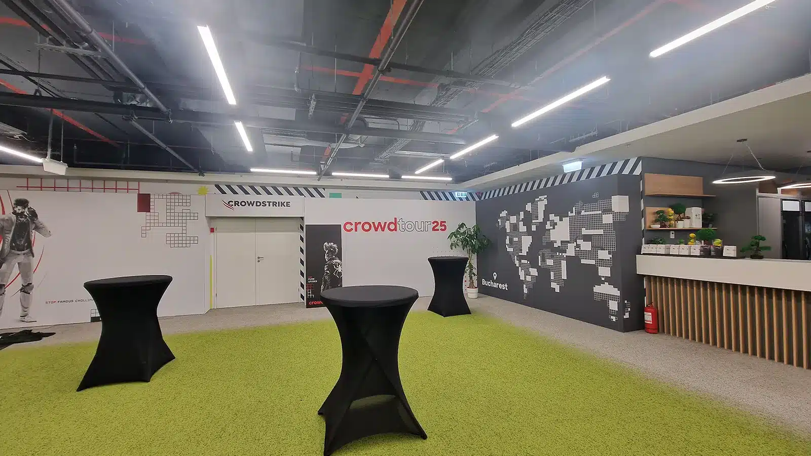 Cybersecurity Roadshow 2025 Bukarest Networking Atrium